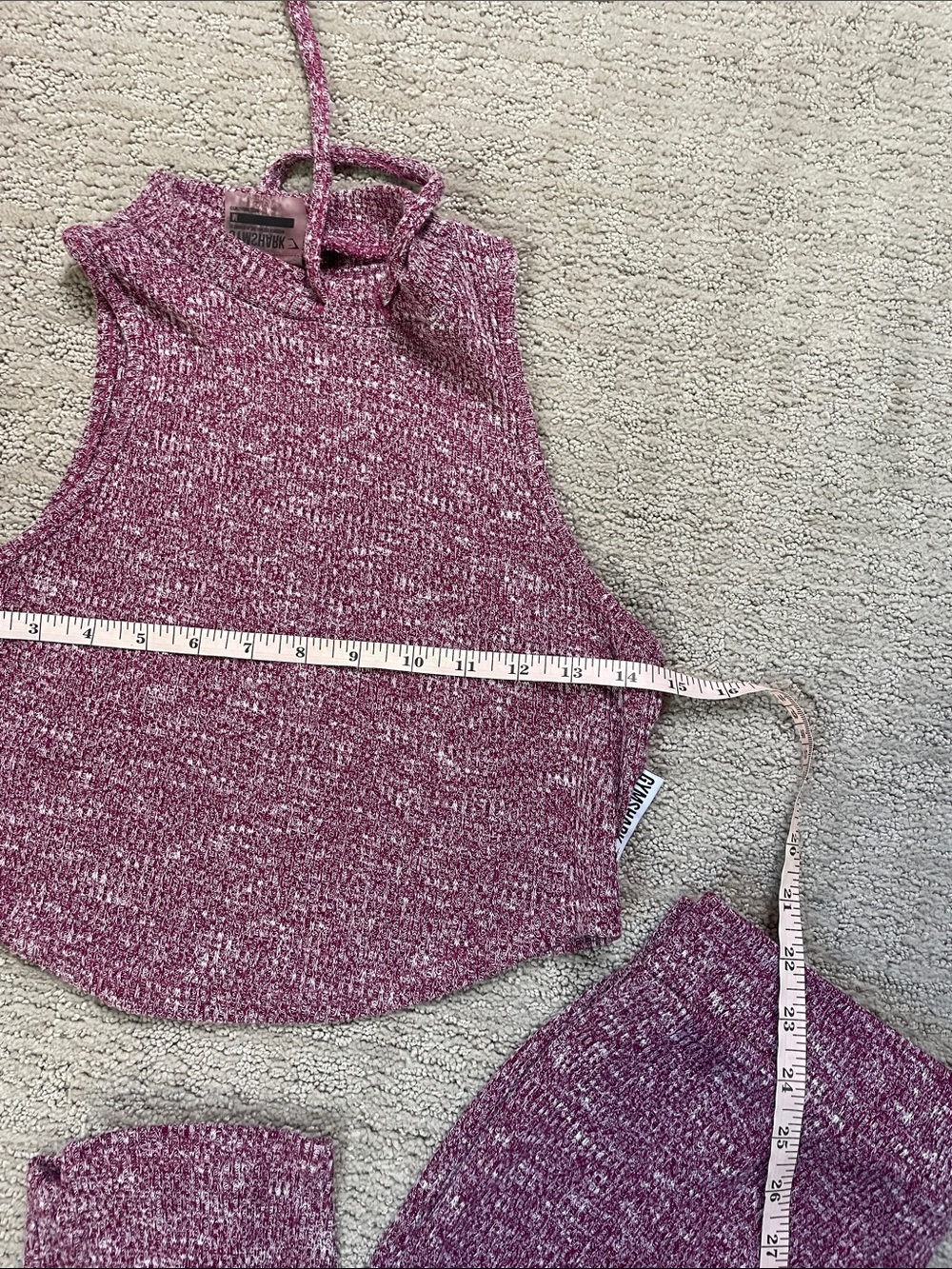 Gymshark Slounge ribbed knit
Tank & Jogger Set - Picture 5 of 11